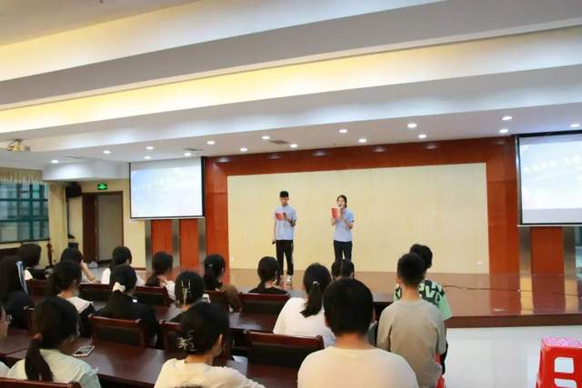 无锡市滨湖中学2023届初三毕业典礼隆重举行