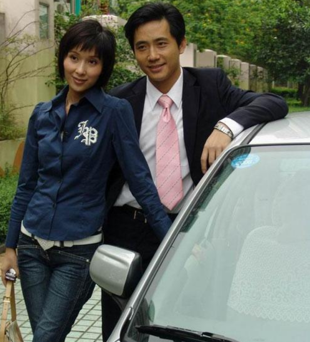 50岁的广州演员彭新智事业有成,妻子像婉玲,儿子比康天佑还要大