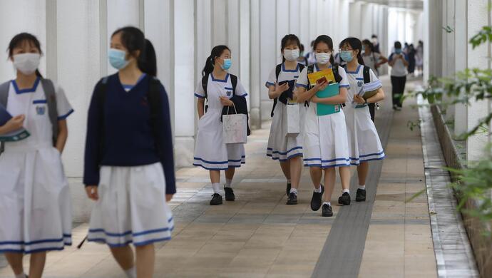 香港教育局局长做出一个重要表态!