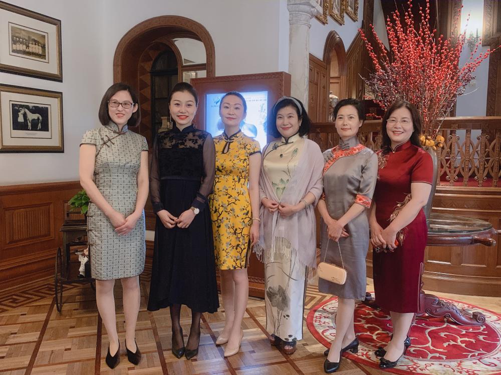 世界上海拔最低的酒店,网红博主直播打卡,你种草了吗?