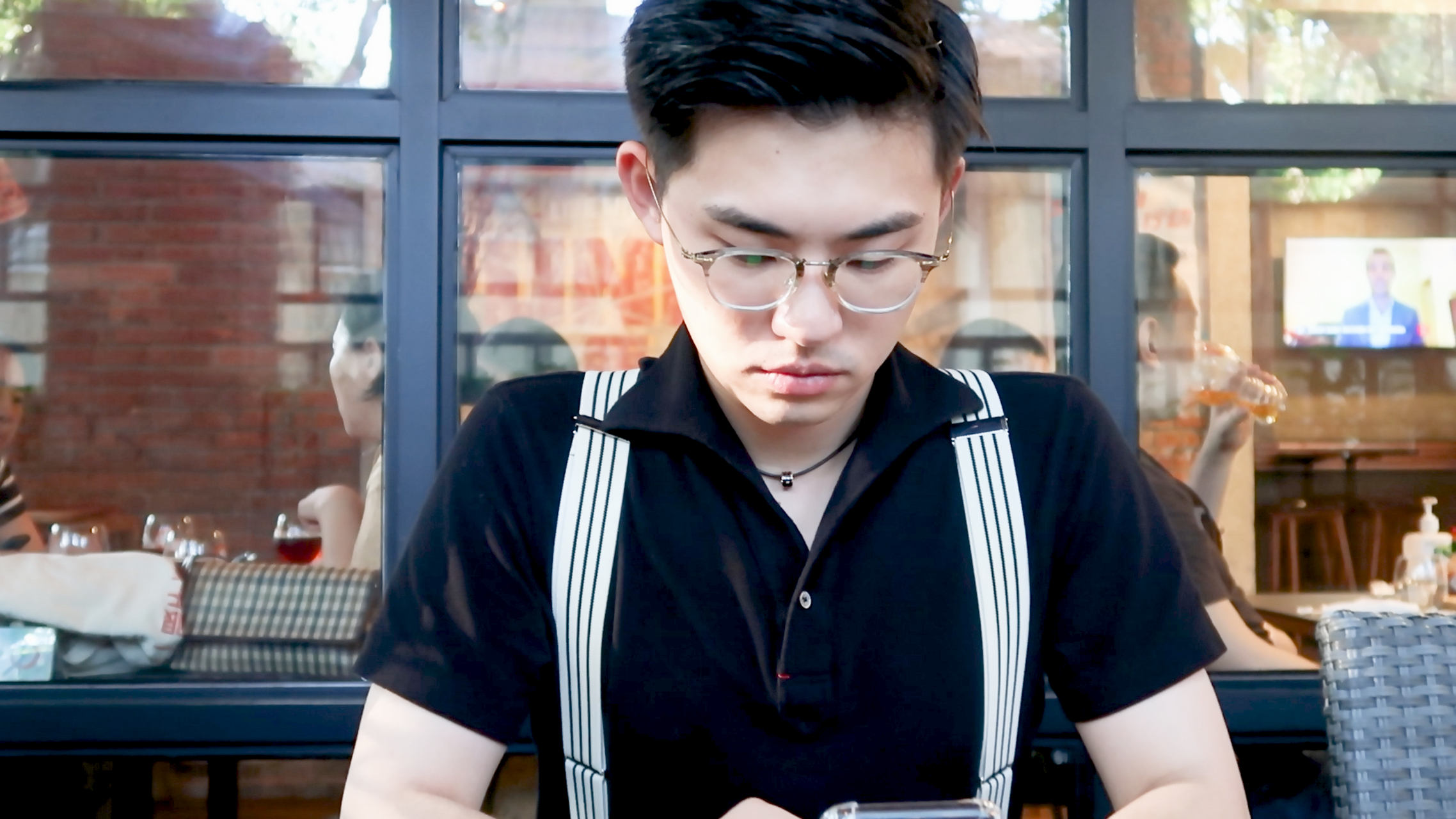 小约翰可汗,王骁这些知识区头部up,他们视频里的知识是通过什么渠道获