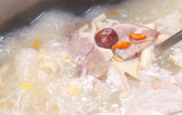 冬风渐凉不如约顿羊肉火锅