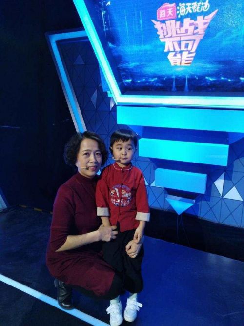 6岁王恒屹在《中国诗词大会》夺冠:放养式教育,或许是在骗自己