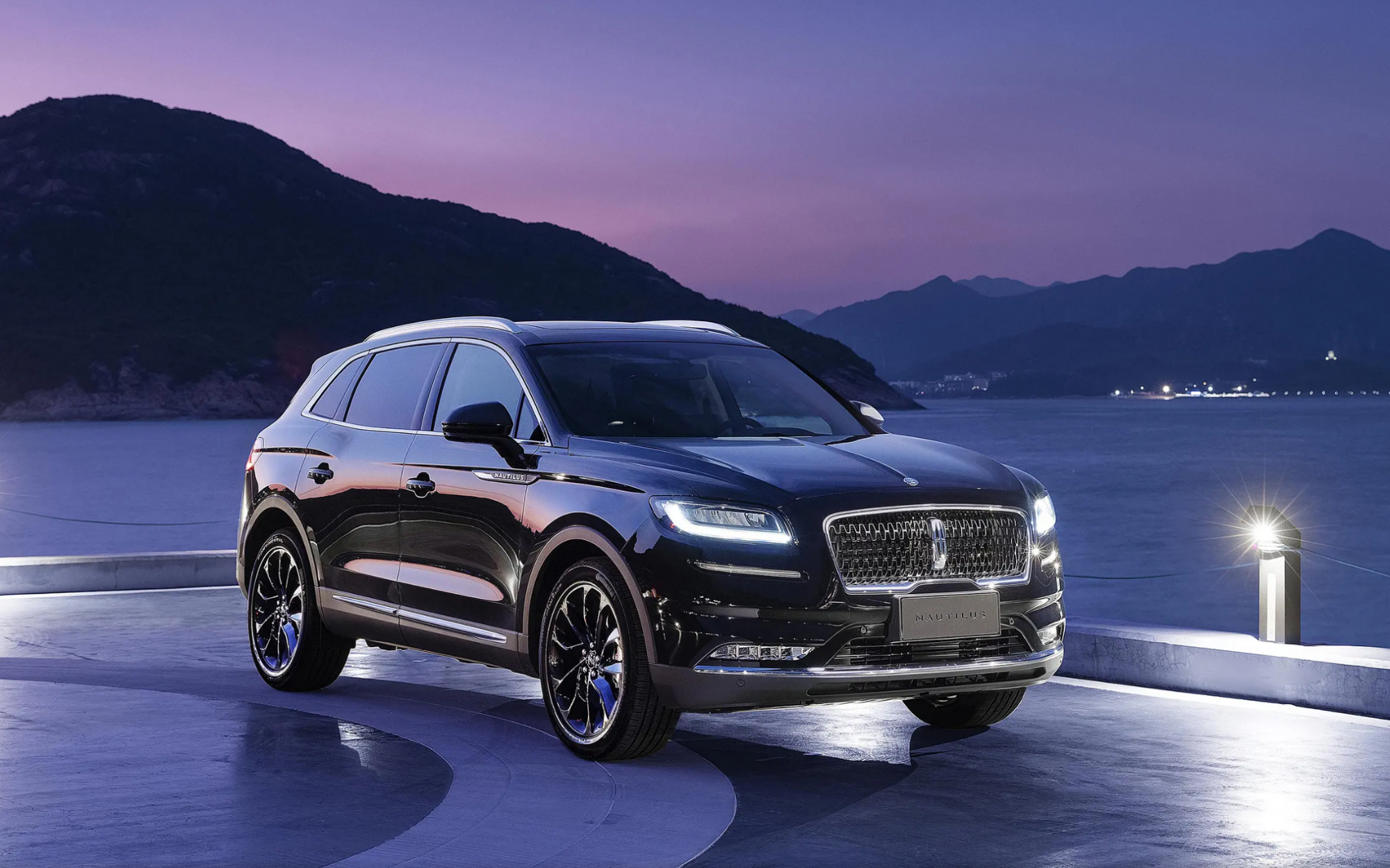 2.7t 8at 6v双涡轮,静谧性做到了极致,这款美系豪华suv值得买