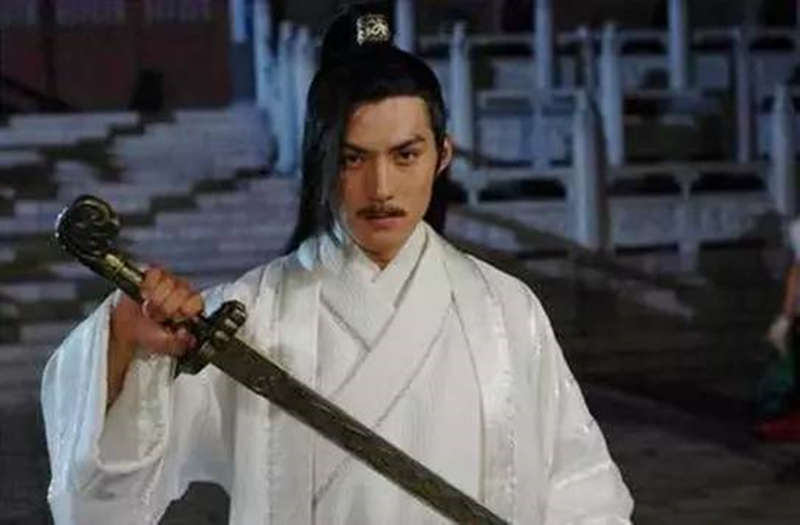 西门吹雪虽有剑神称号,但浪得虚名,有四个人的武功可以完虐他