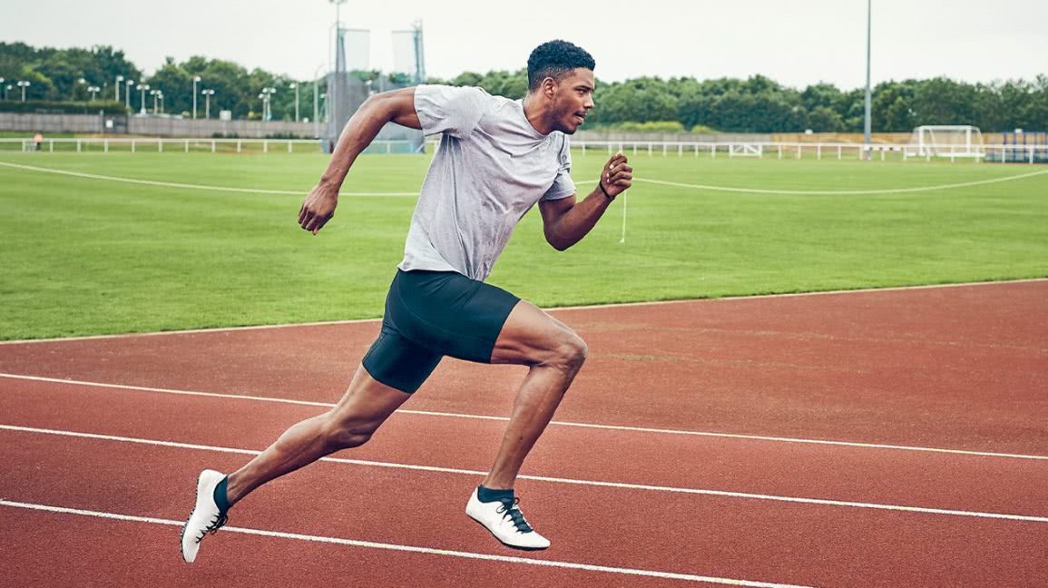 你觉得跑步很累吗,可能是跑步姿势有问题,调整姿势让你更加自如