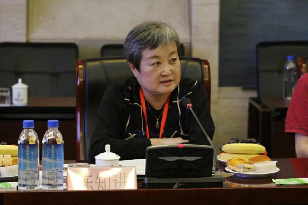 开国大将陈赓之女陈知进:政府要"端好盘子"为企业服务