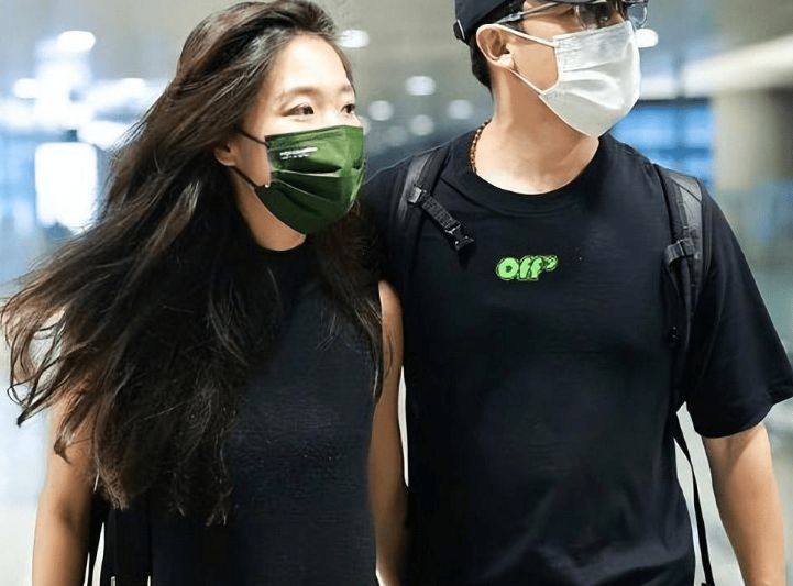 黄轩女友现身酒店!两人同居幸福秀甜蜜