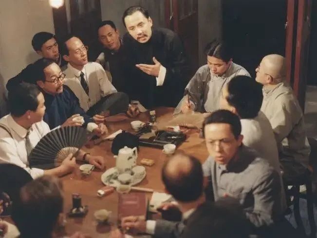 《开天辟地》影评:开天辟地,道阻且艰