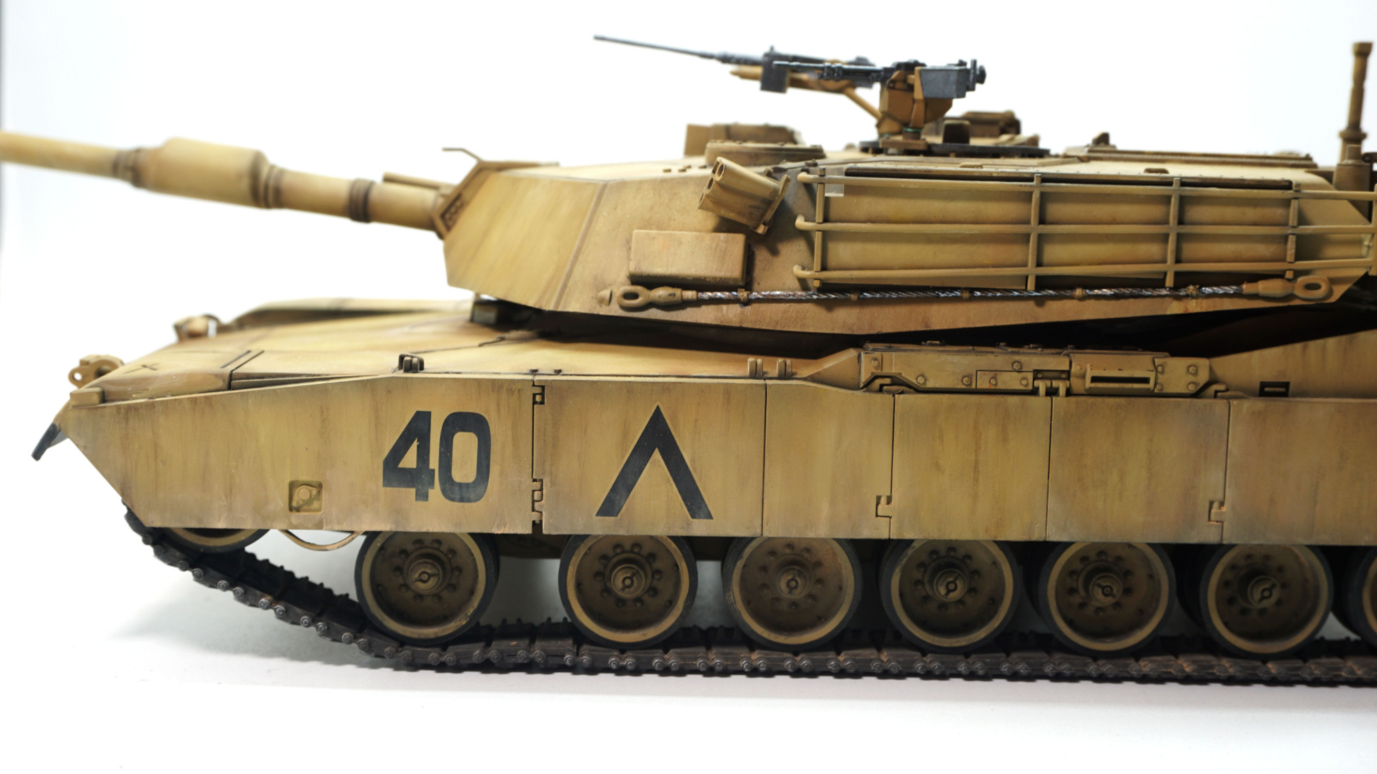 周末的快乐模型,田宫 1/35 m1a1 艾布拉姆斯主战坦克