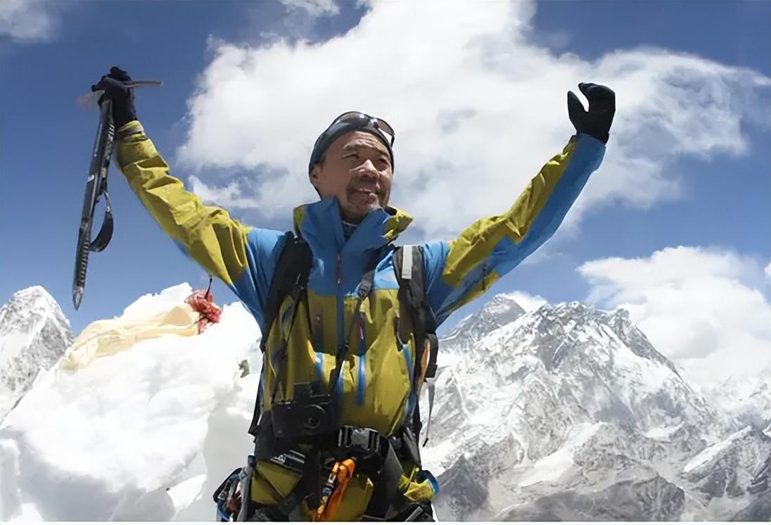 王石离婚10年他再婚娶美女演员单身前妻忍受车祸后遗症的折磨