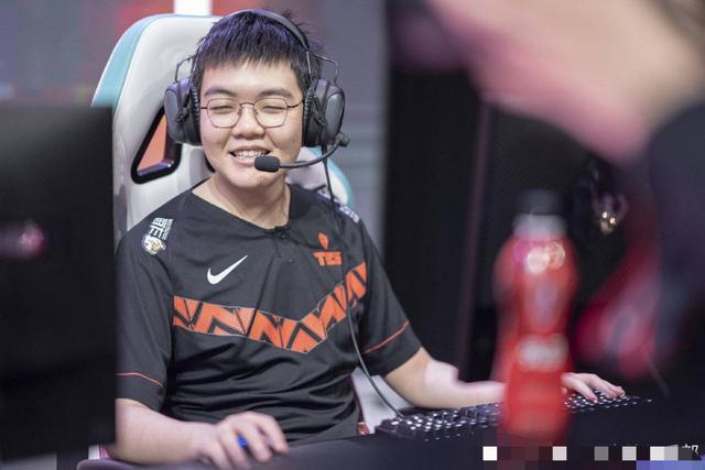 tes被翻盘,阿水和369两家粉丝互相掐架,到底谁的问题更大?