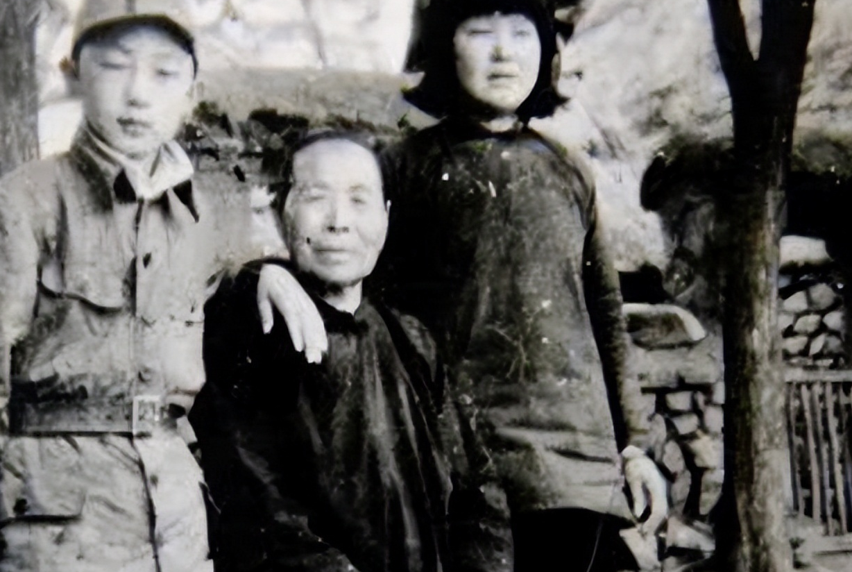 抗日女英雄刘杰英:用热水烫死鬼子,被日军活埋一天后,奇迹复活