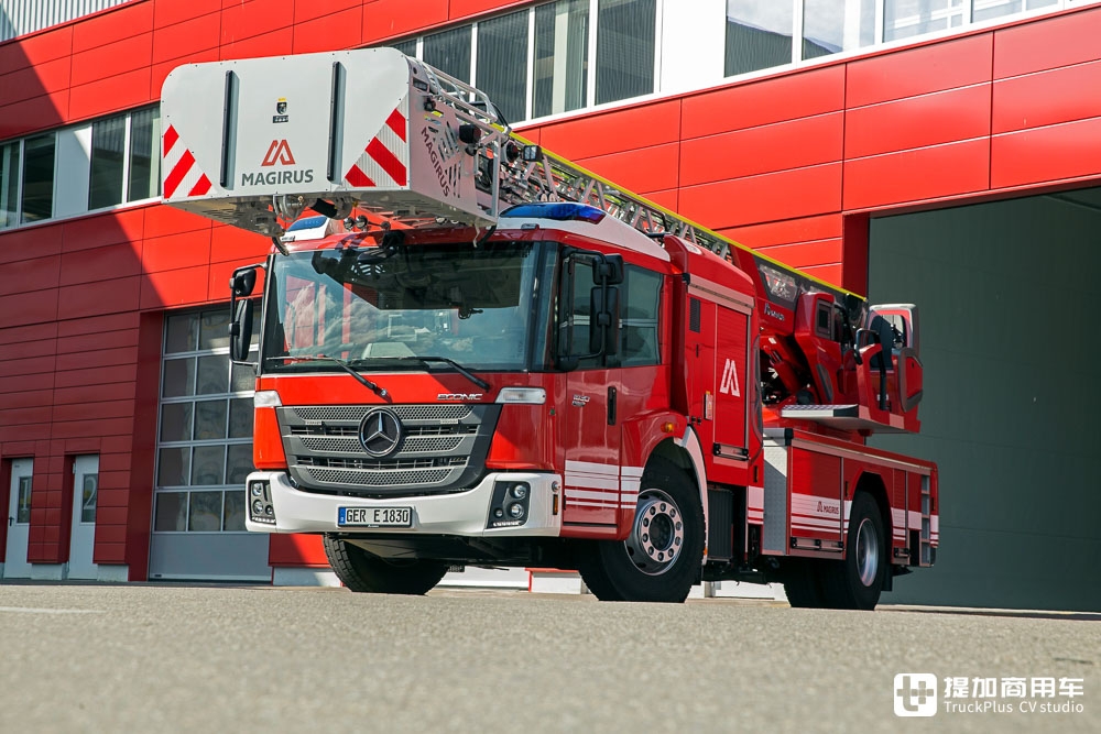 低入口卡车的开创者,奔驰econic诞生25周年,带你回顾它的传奇