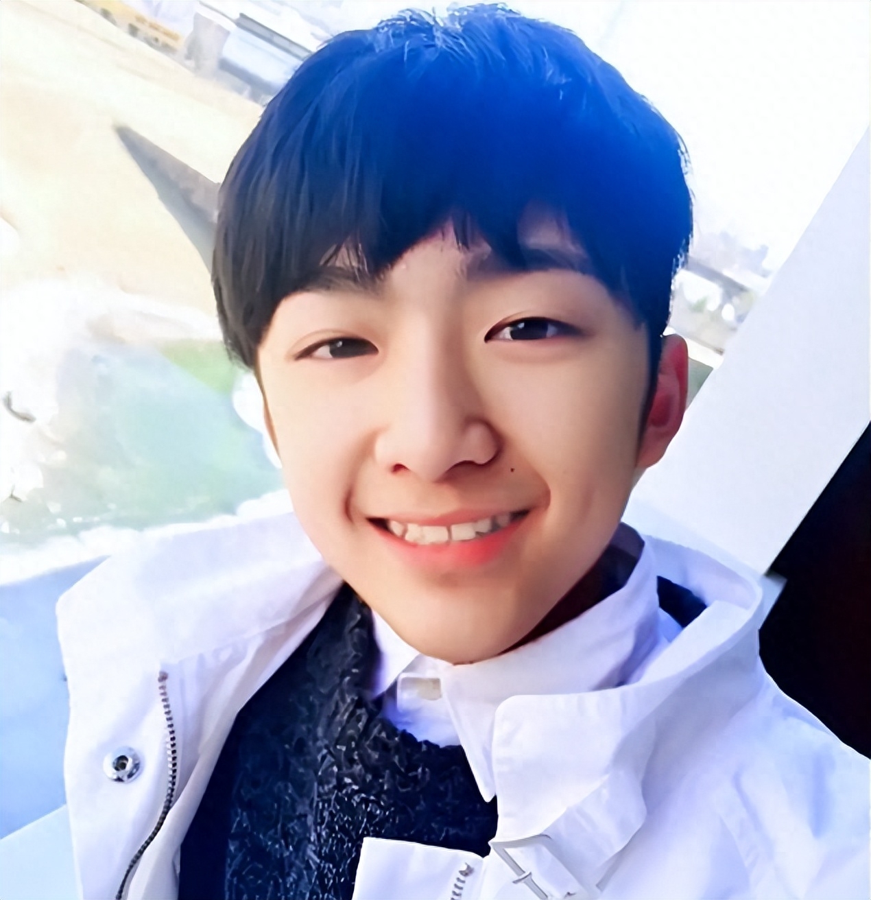 恭喜!南岸少主刘志宏官宣结婚,tf家族隐形的第四人,退圈已7年