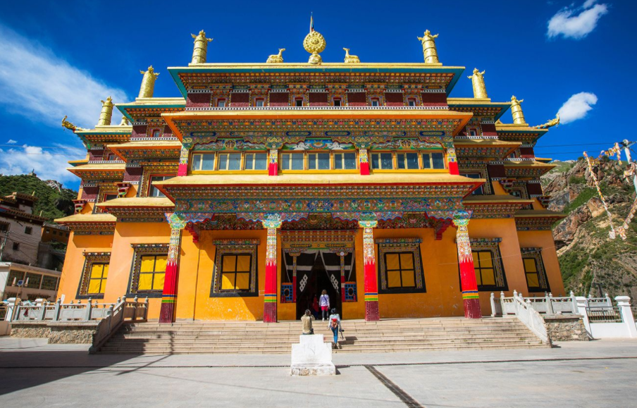 我国一"特殊"寺庙:与世隔绝,僧人闭关修行10年,女性禁止入内