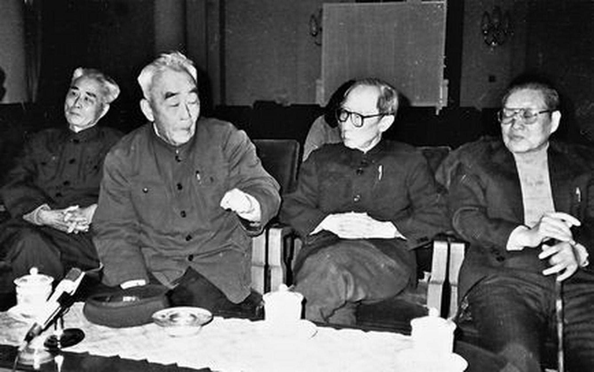 1989年黄维访问台湾前,国民党方面力劝他留在台湾,被他严词拒绝