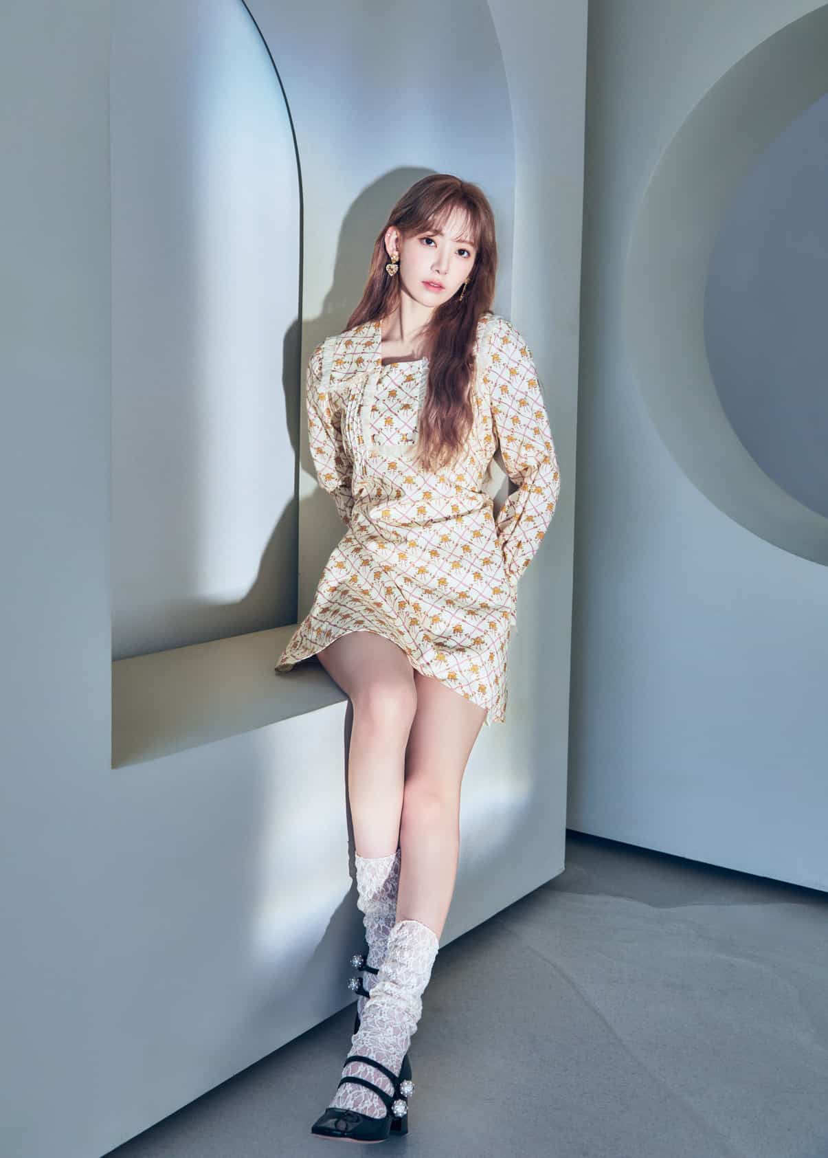 宫胁咲良,首次登上时尚杂志《more》封面,新粉色发型成为话题