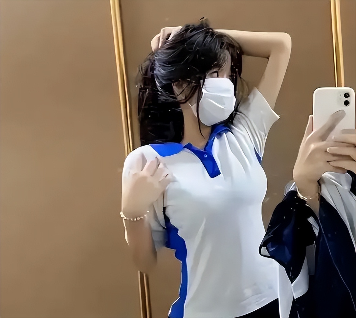 "高马尾"在校园逐渐消失,"鲶鱼头"取而代之,家长表示纳闷