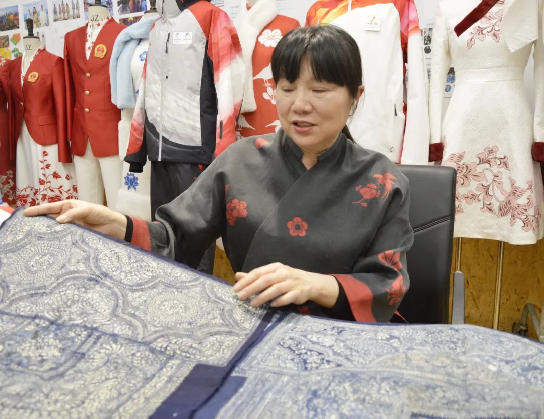 一起向未来|"双奥"制服设计师贺阳讲述奥运背后的故事