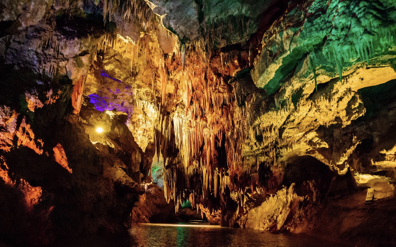 藏在东北的神奇自然景观,沈阳这一水洞,犹如走进仙境龙宫