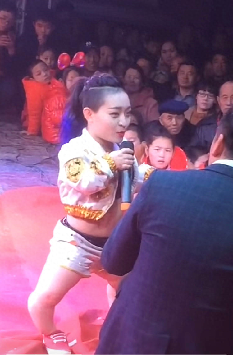 回顾网红李大可爱身高1米嫁187米河北帅哥结婚2年遭抛弃