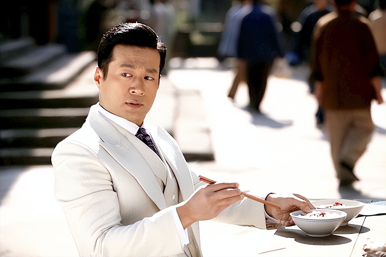 著名演员谭凯:免费当司机偶然走上演艺路,回青岛托起妈妈的晚年