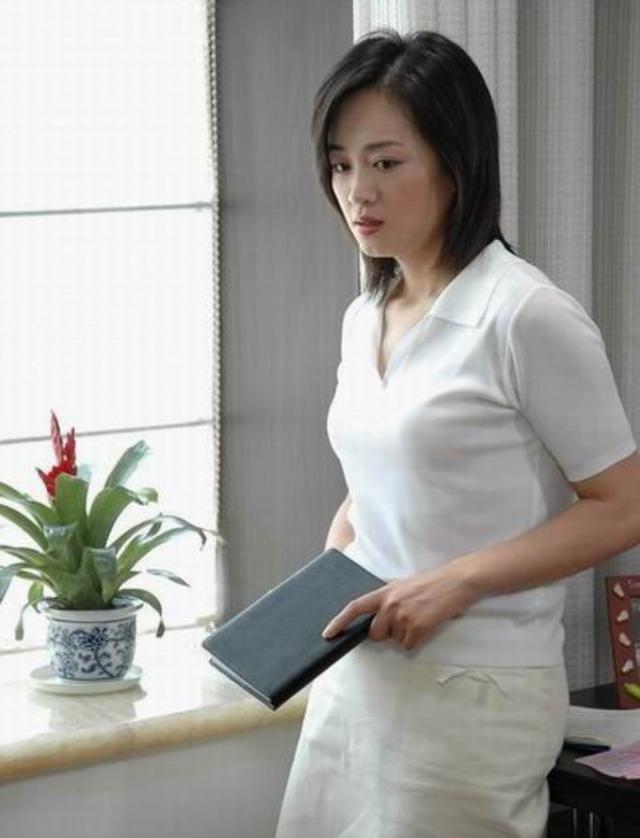 演员涓子:当红时低调嫁圈外丈夫,婚后连生两子,如今怎样了?