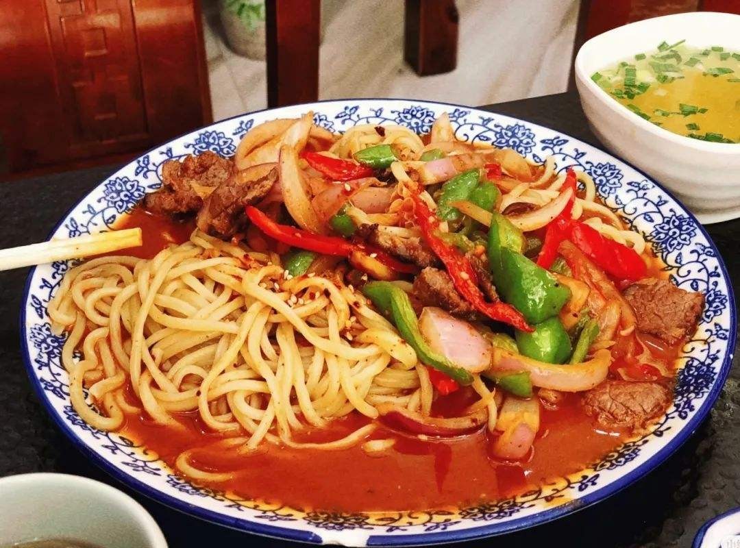 去甘肃旅游,这6种"特色美食"一定要尝尝,外地有钱也难吃到