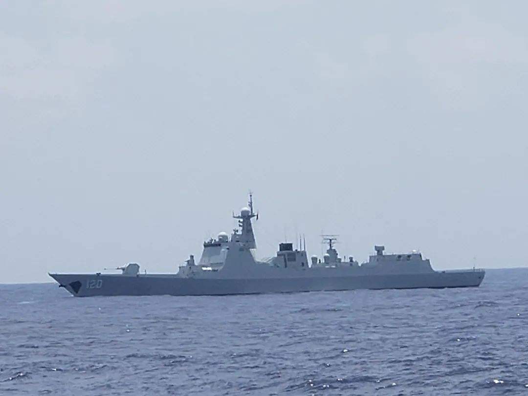 "四川舰队"有多强?坐拥1驱10护,排水量超法国航母