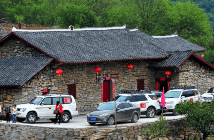 农村俗语:不怕屋后塘,就怕抬轿房,啥意思?什么是抬轿房?