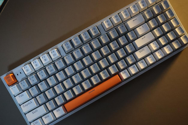 机械师k500三模无线蓝牙游戏机械键盘评测:如此不同的键盘