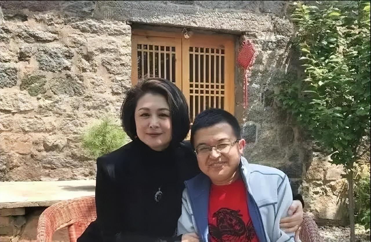 回顾无儿无女的于月仙:去世了两年后,丈夫张学松的选择让人泪目