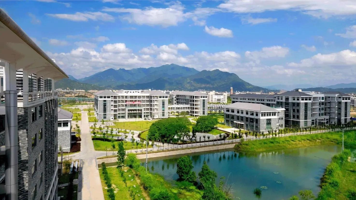 福建商学院与福建江夏学院,两所福建省公办财经类大学对比