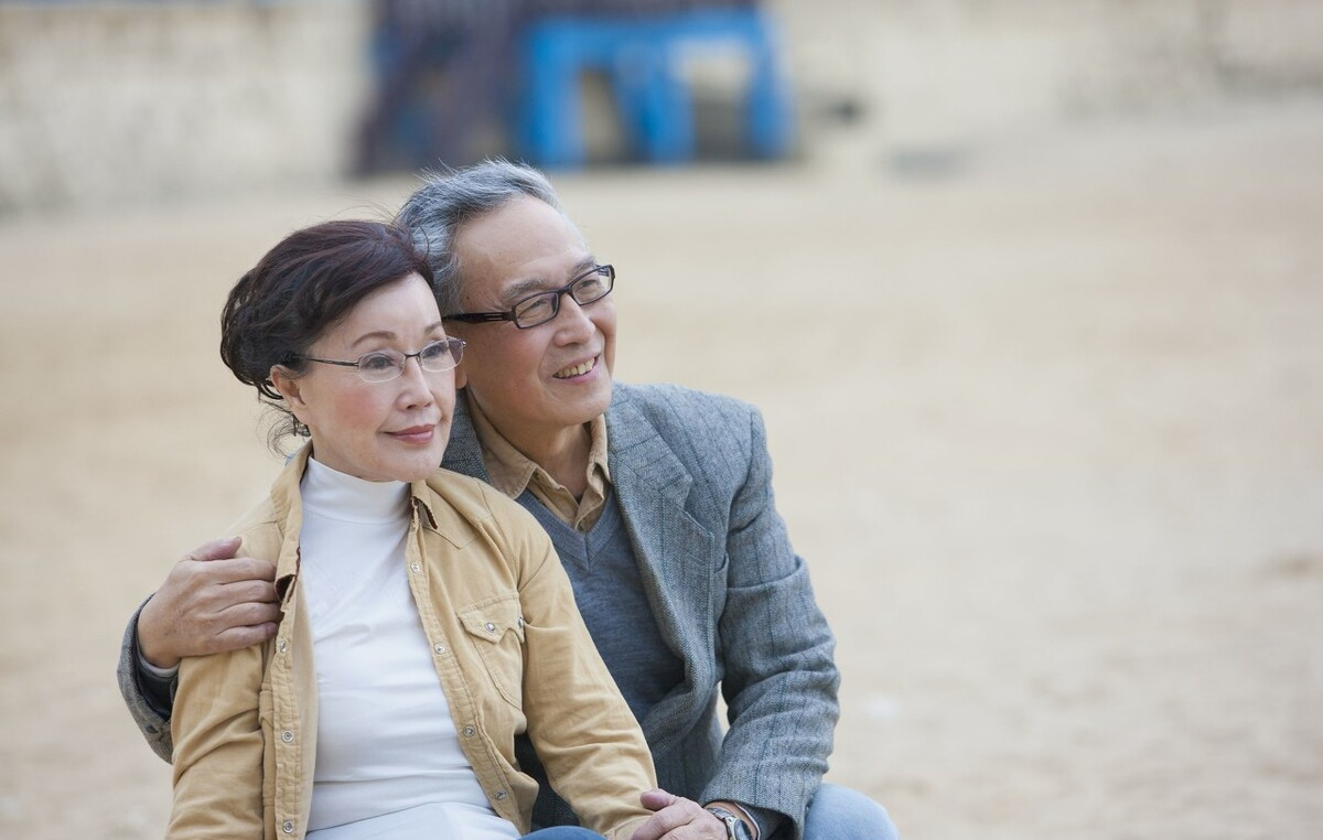 60岁男人的忠告:找老伴不具备这三点,还是保持单身吧