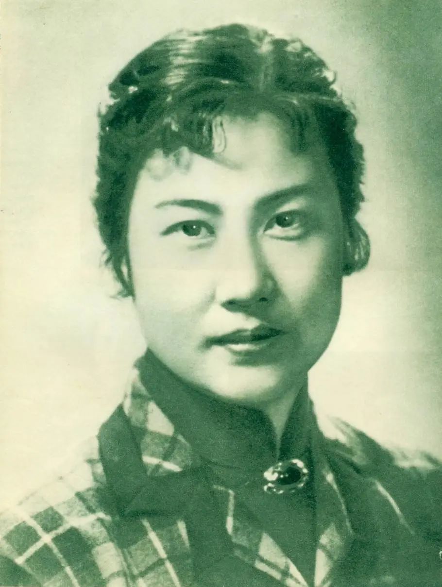 老照片中的张瑞芳!从幼年到94岁,见证她不同阶段的绝代风华