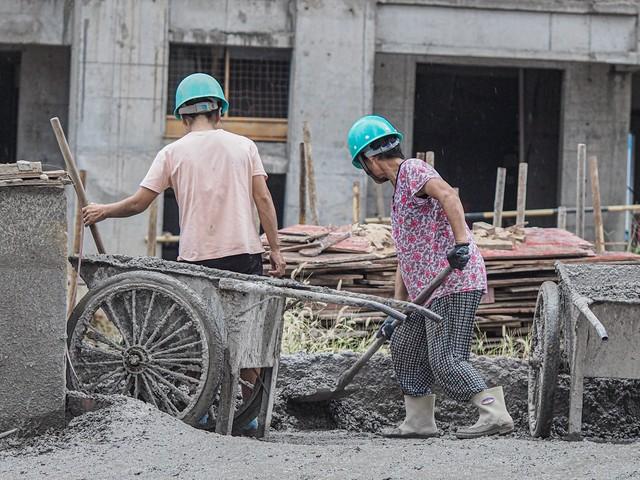 标题二叔冷嘲热讽送出厚礼有何膈应我当场翻脸不理他