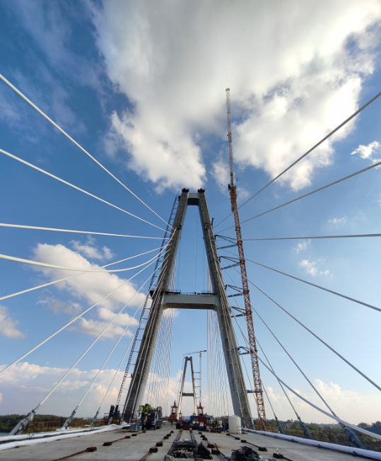 欧维姆力助广西最大跨度斜拉桥相思洲大桥合龙