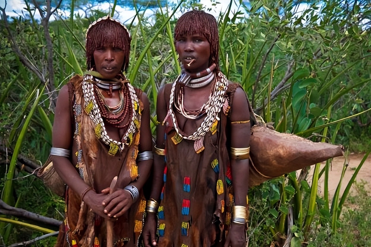 亚马逊部落 野人图片