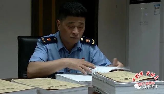 中国梦,劳动美▏毛小健:市场监管执法办案队伍的一面旗帜