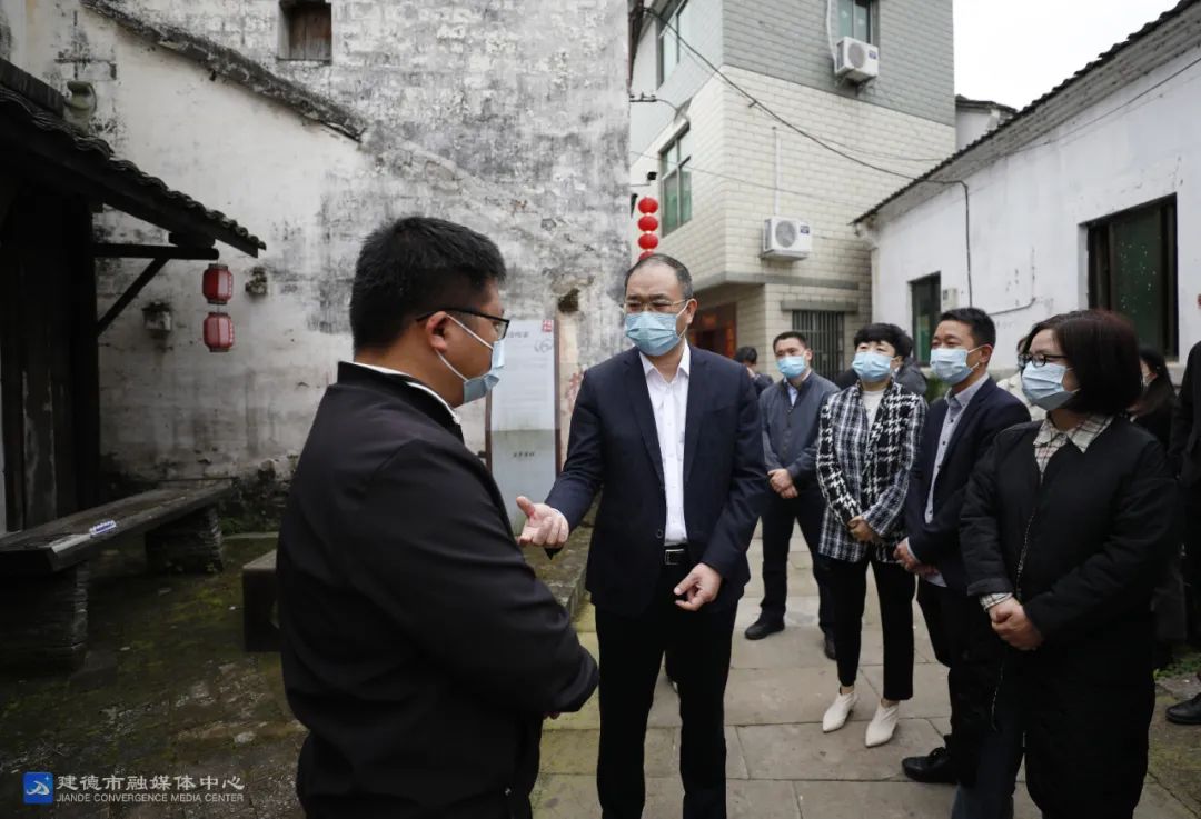 富永伟赴大慈岩镇走访调研