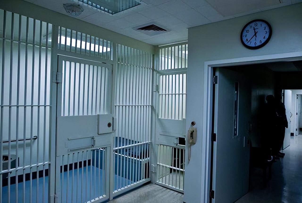 回顾上海男子入狱10年全靠妹妹悉心照料不料刚出狱便送她坐牢