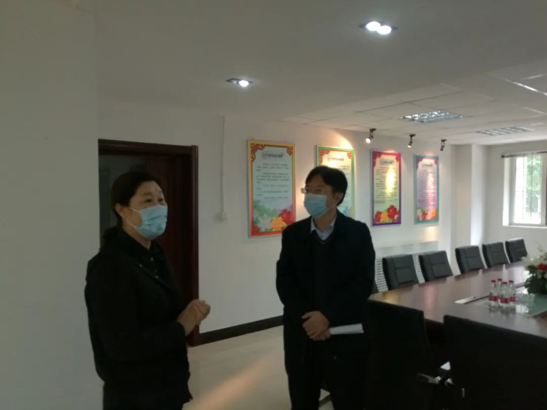 南岗人大常委会副主任王晓昕调研指导街乡人大代表联络站建设工作