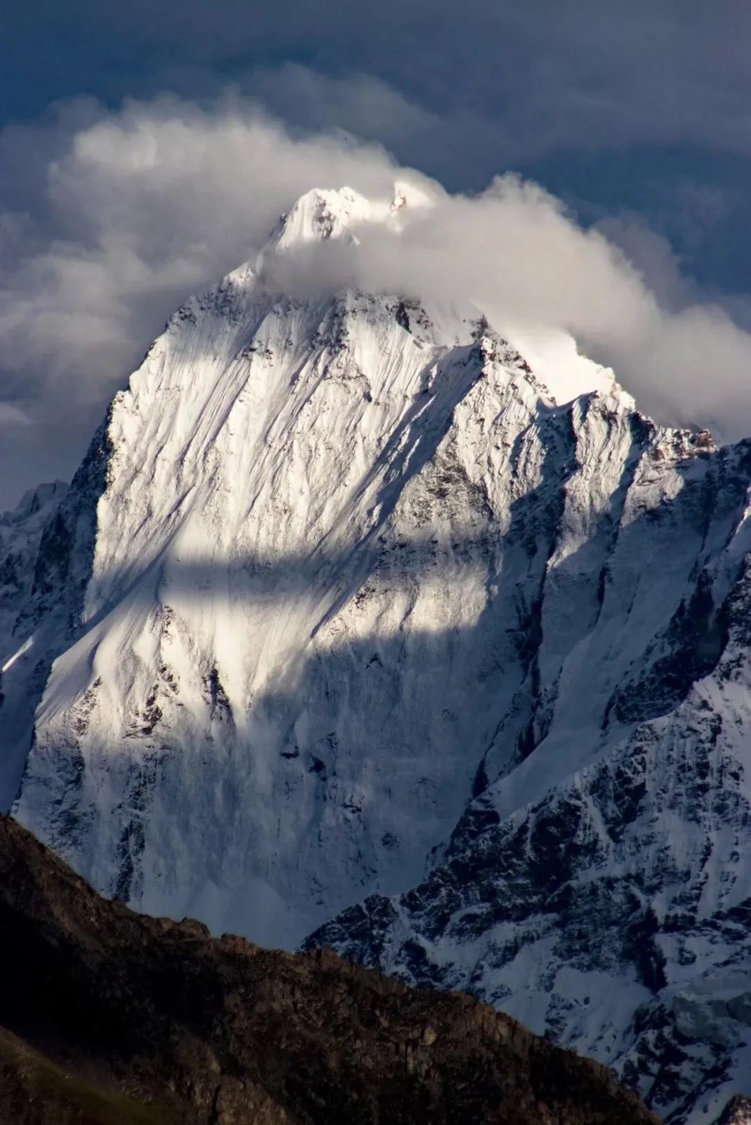 张承志|山之峰:汗腾格里