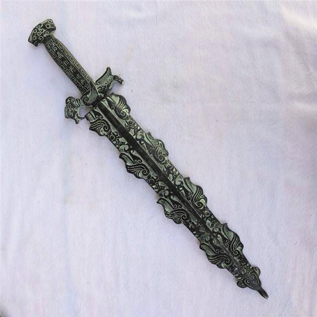 兵马俑坑现秦朝两件逆天武器,杀伤力极强,怪不得能剿灭东方六国