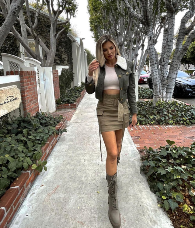 祖巴茨迎25岁生日,超美妻子晒大长腿 深情表白:最爱的男人!