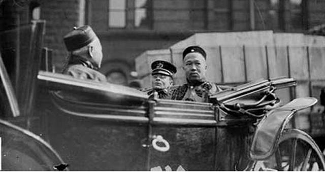 谭嗣同惨死,康有为却在国外混成千万富翁,妻妾成群还购岛买豪宅