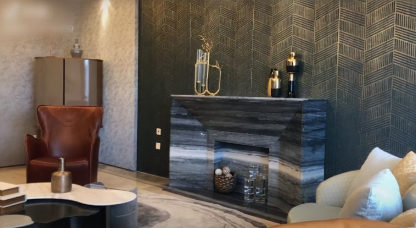 走进杨幂住的豪宅,内部装修跟宫殿没区别,普通人根本住不起