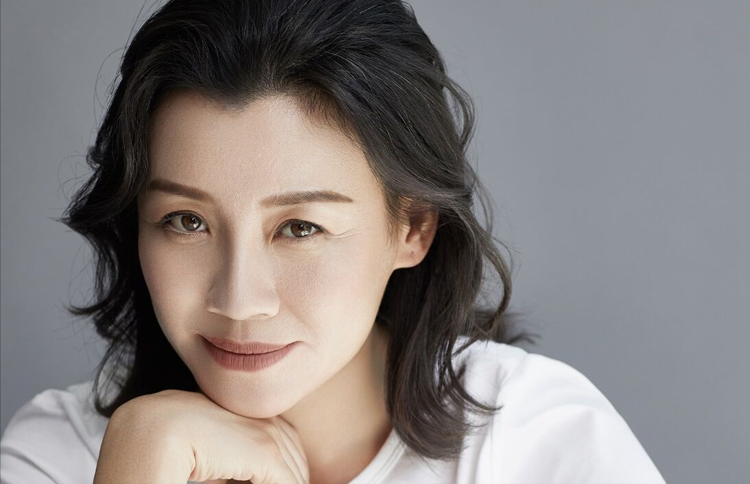 回顾大娘子刘琳被名导抛弃后嫁平凡丈夫49岁被宠成公主