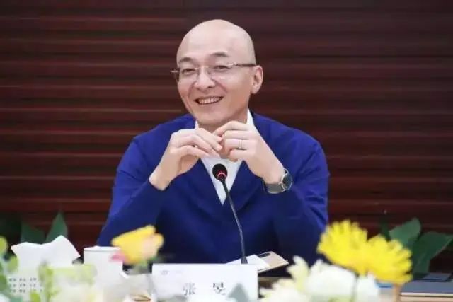 而张旻在兴业银行多个地方分行都任职过,从银保监会批复和天眼查app